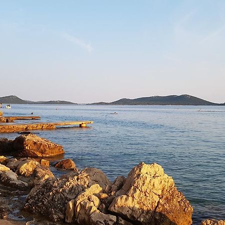 Holiday Home Nona Drage Esterno foto