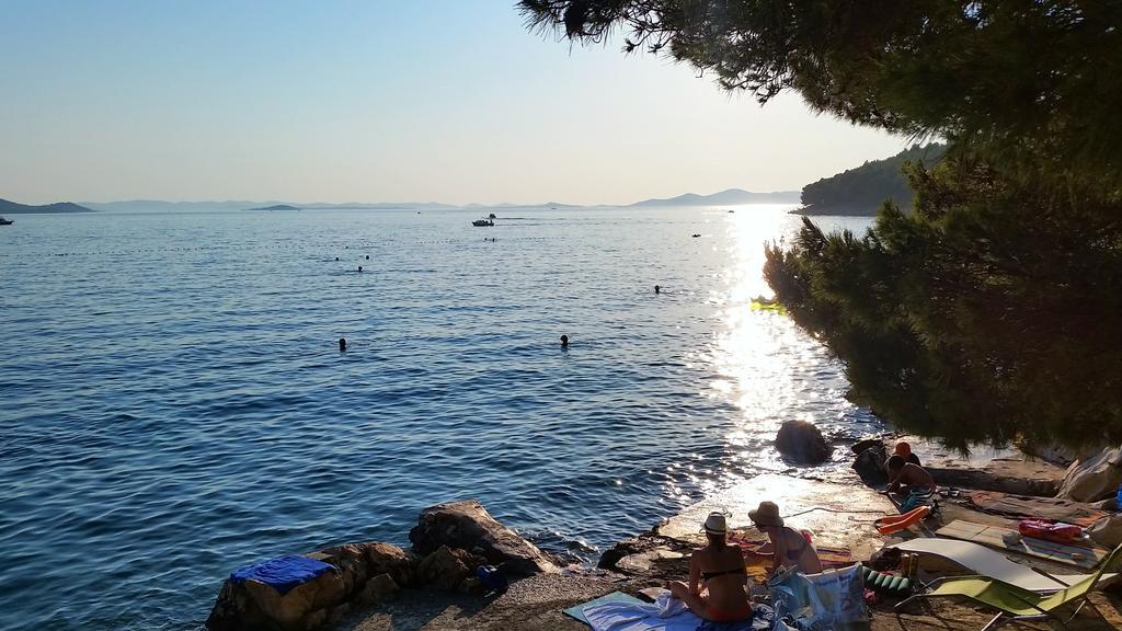 Holiday Home Nona Drage Esterno foto