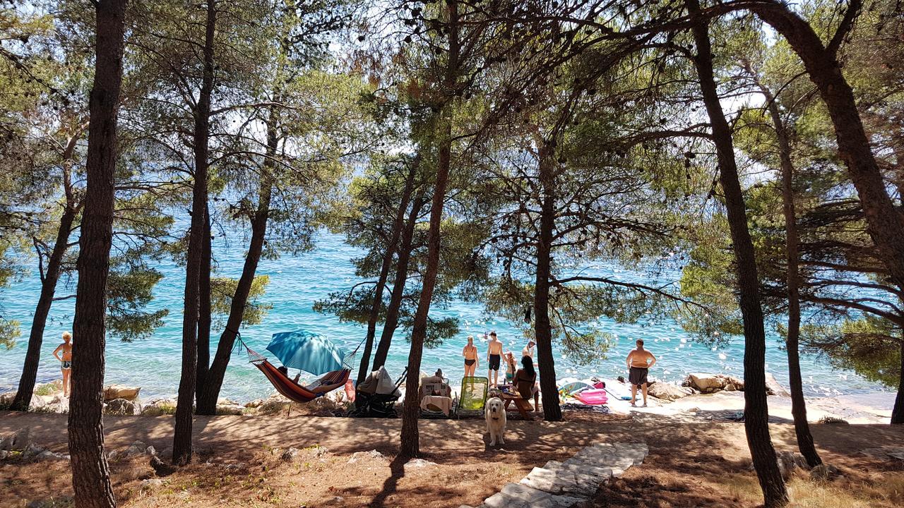 Holiday Home Nona Drage Esterno foto