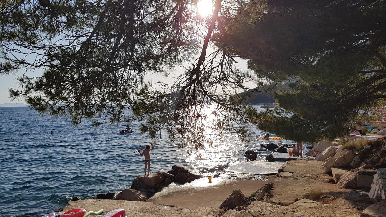 Holiday Home Nona Drage Esterno foto